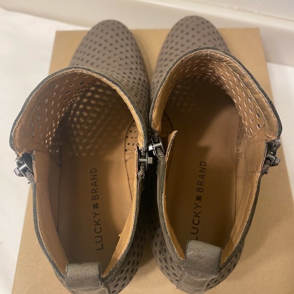 Lucky Brand Basel Leather Ankle Bootie 7.5 - Picture 4 of 8